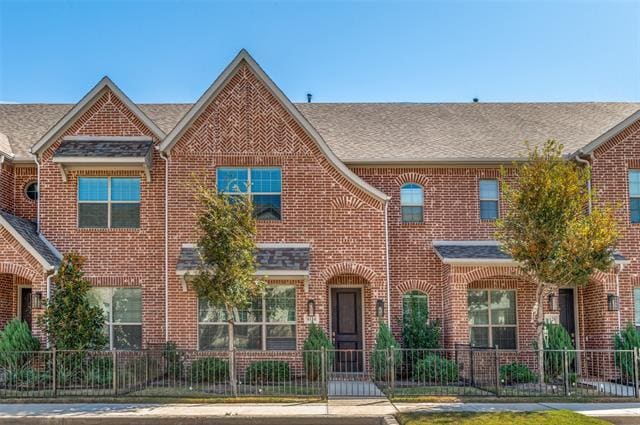 Primary Photo - 6134 Blythe Dr