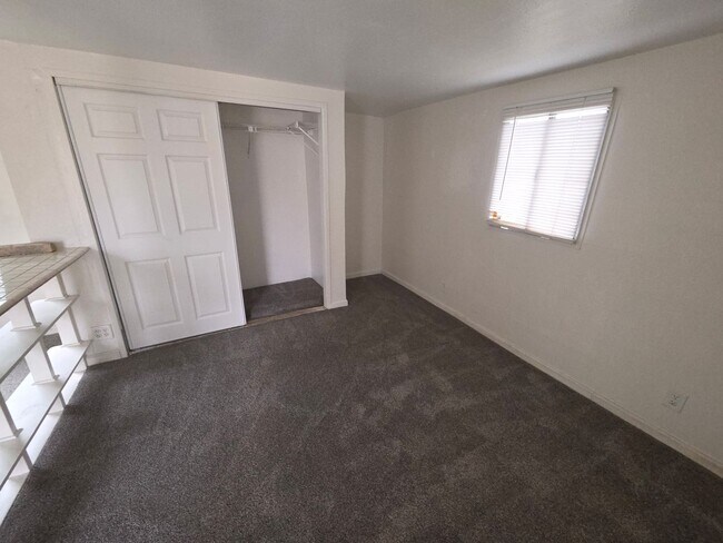 Building Photo - Hawthorne Wiseburn area 3 bdrm 3 ba. home ...