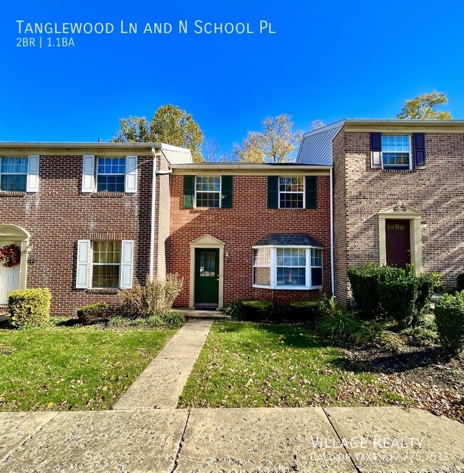 Building Photo - Spacious 2-BR Townhome in Dallastown Schoo...