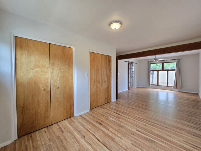 Building Photo - 133 Sereno Dr