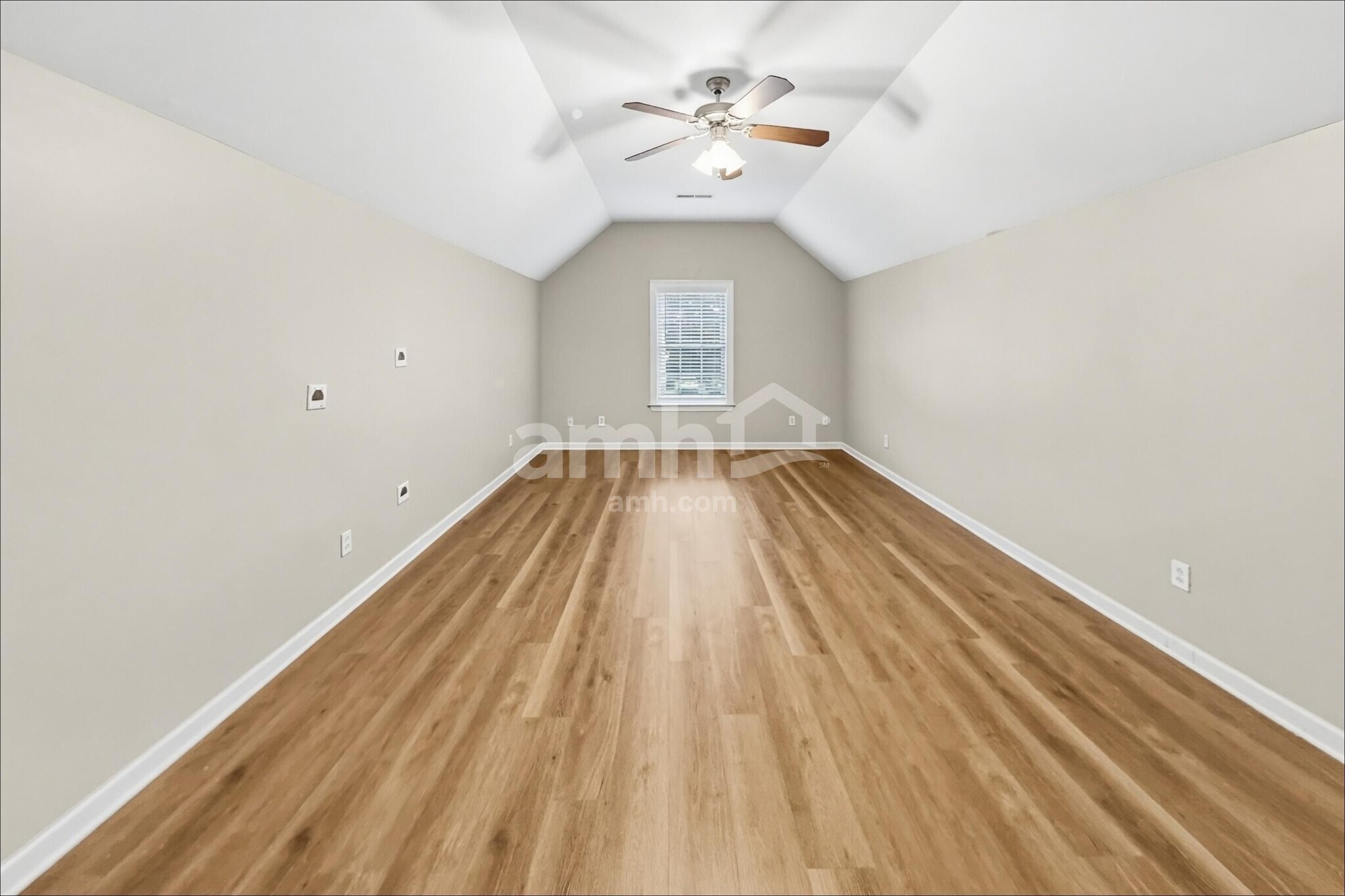 Building Photo - 3006 Stow Xing