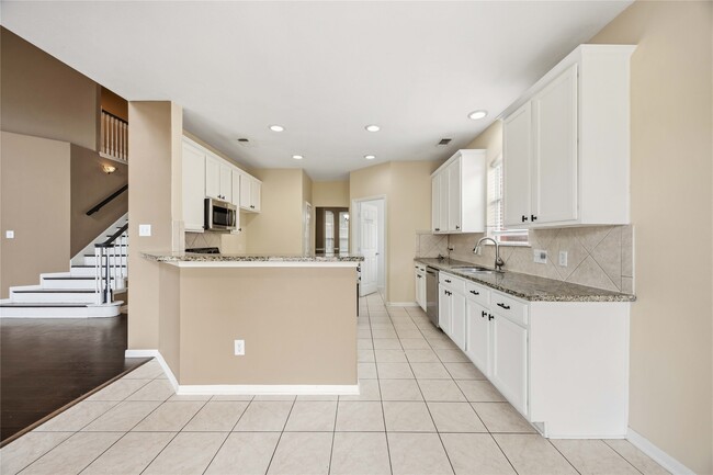 Building Photo - 12108 E Canyon Trace Dr
