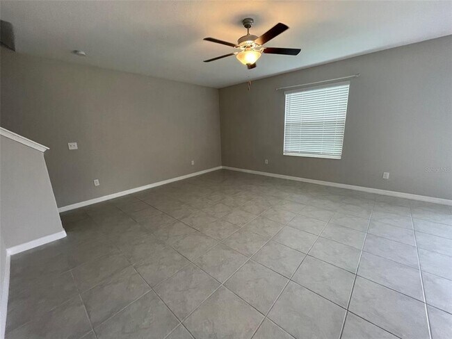 Building Photo - 10232 Bright Crystal Ave