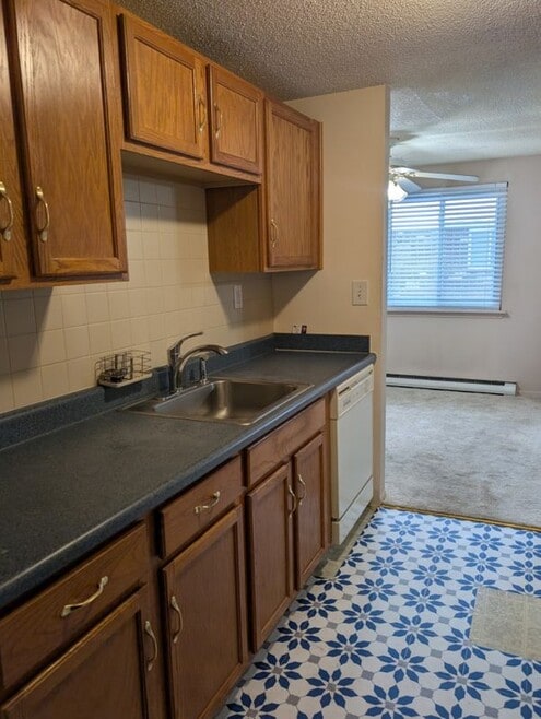 Building Photo - 6301 Robinson Rd