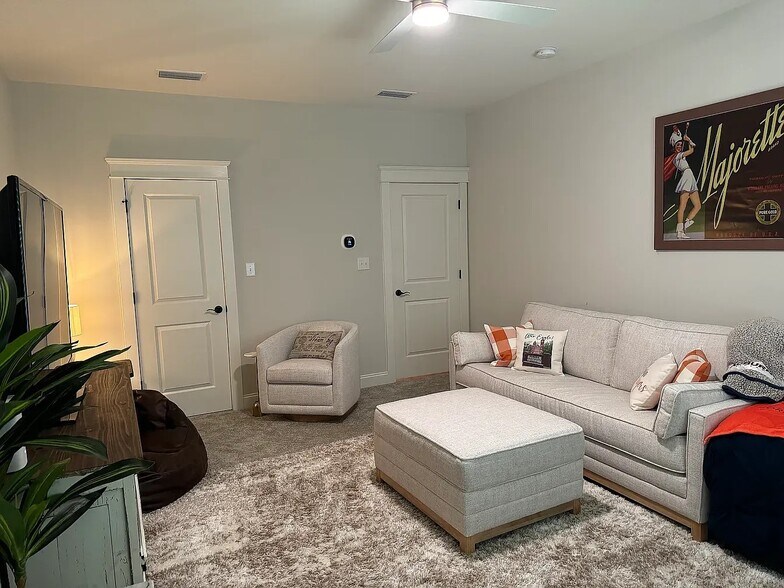 Building Photo - 613 Sharpsburg Ave