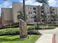 Building Photo - 8889 Caminito Plaza Centro