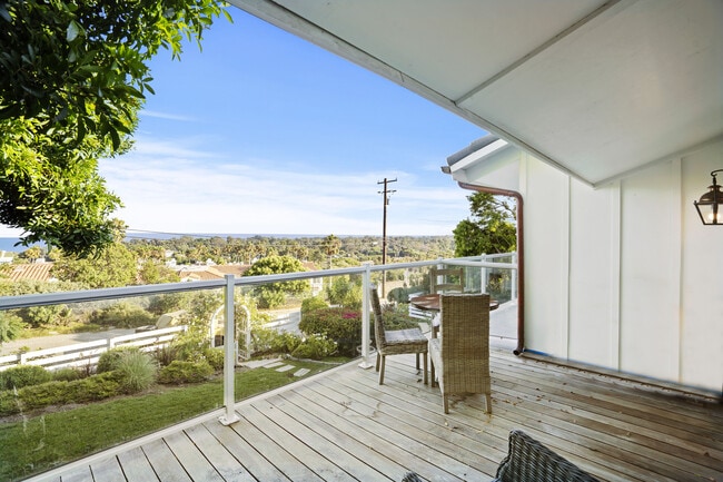 Building Photo - 6363 ZUMIREZ Dr