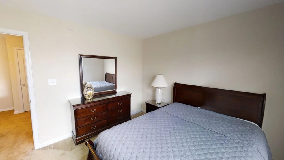 Building Photo - 307 Family Lodge Dr