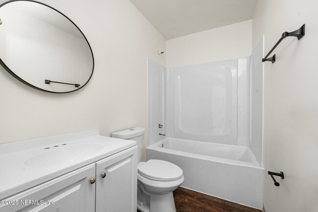 Building Photo - 1035 Odessa Dr E