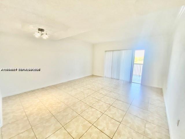 Building Photo - 5200 NW 31st Ave