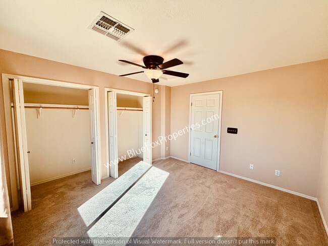 Building Photo - 1083 W Sea Star Dr