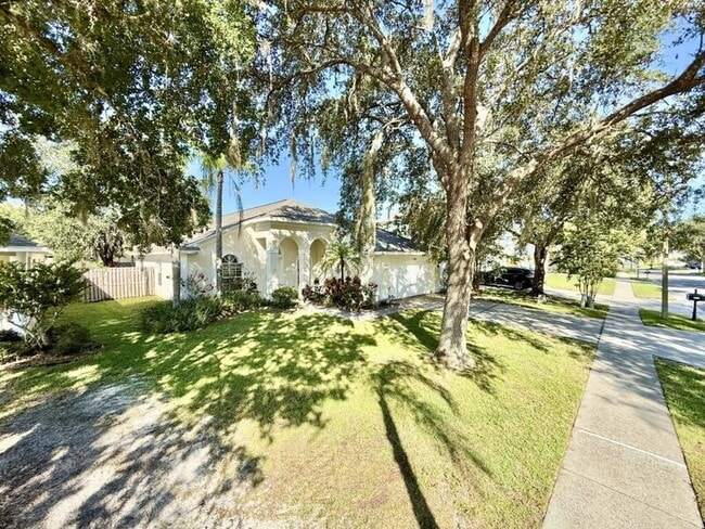 Building Photo - 4768 Ridgemoor Cir