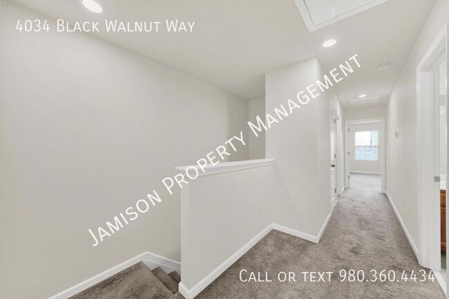 Building Photo - 4034 Black Walnut Wy