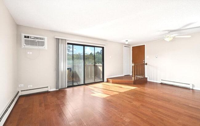 Building Photo - 11 Echo Ct