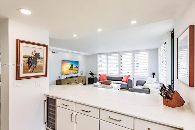 Building Photo - 1586 S Ocean Ln