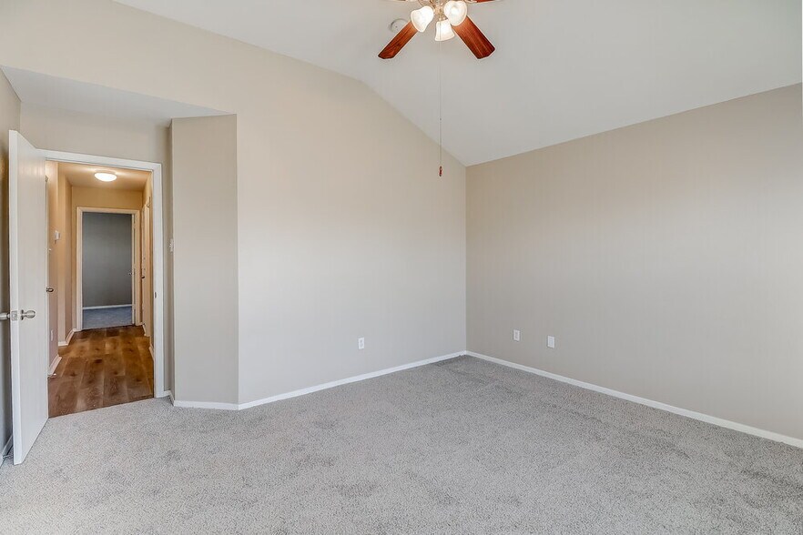 Building Photo - 6903 Rondo Dr