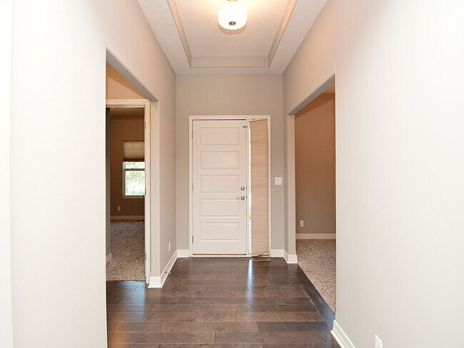 Building Photo - 19527 Shadow Ridge Dr