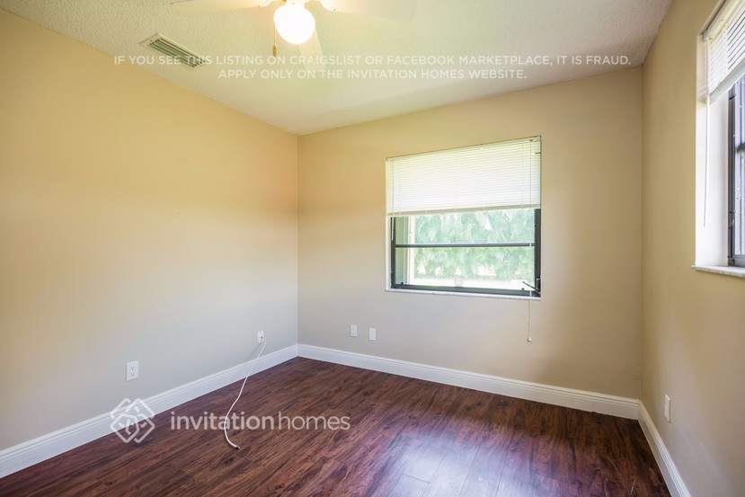 Building Photo - 2212 Viscaya Pkwy