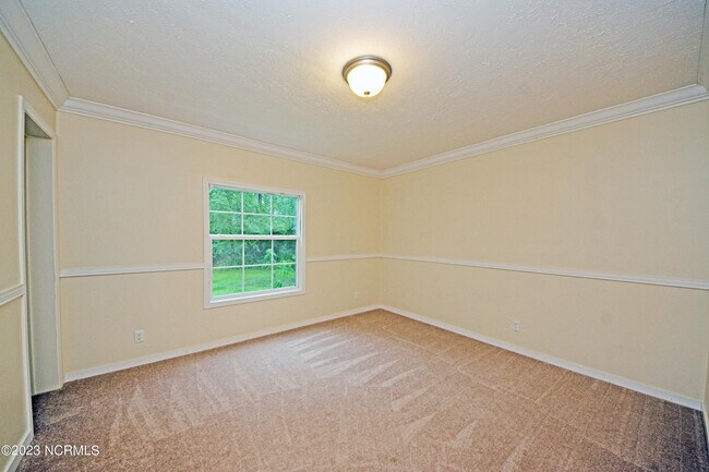 Building Photo - 158 State Rd 1319
