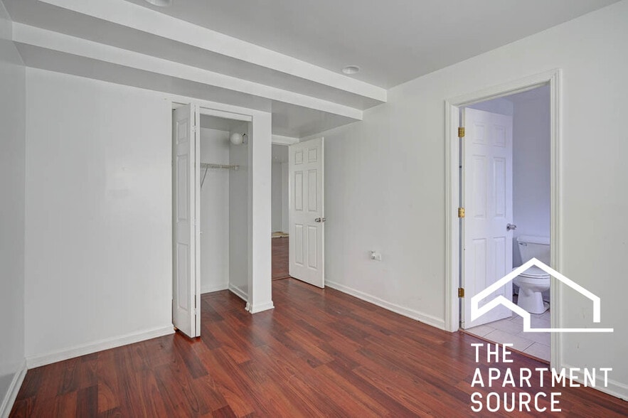 Building Photo - 2530 W Fitch Ave