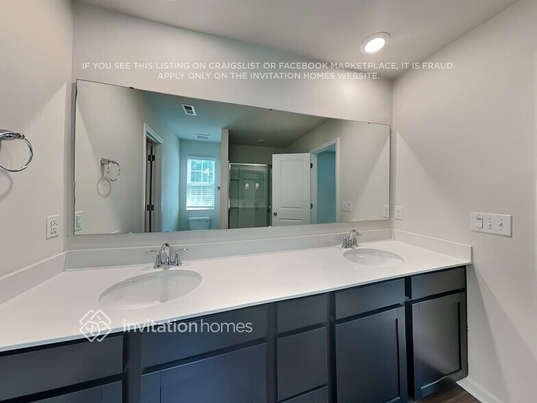 Building Photo - 2307 Pebble Close Ct