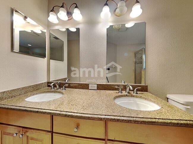 Building Photo - 9029 Egret Cove Cir