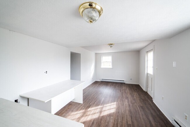 Building Photo - 4 Bedroom || 3 Bathroom Home with Finished Basement