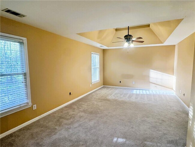 Building Photo - 2550 Wellsley Ln