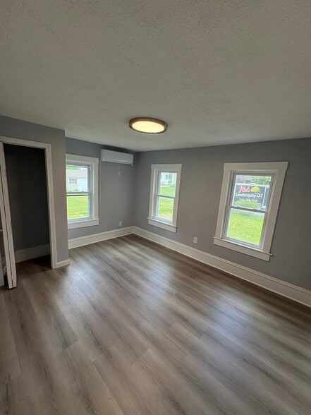 Building Photo - 18 Aldrich Rd