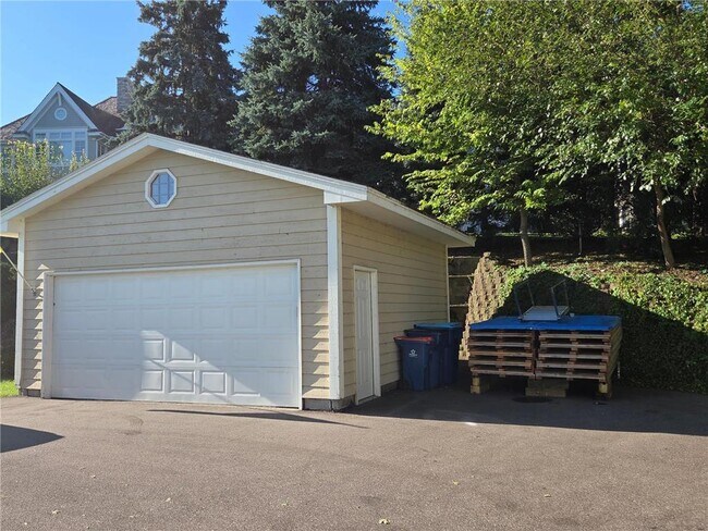 Building Photo - 17500 County Rd 101