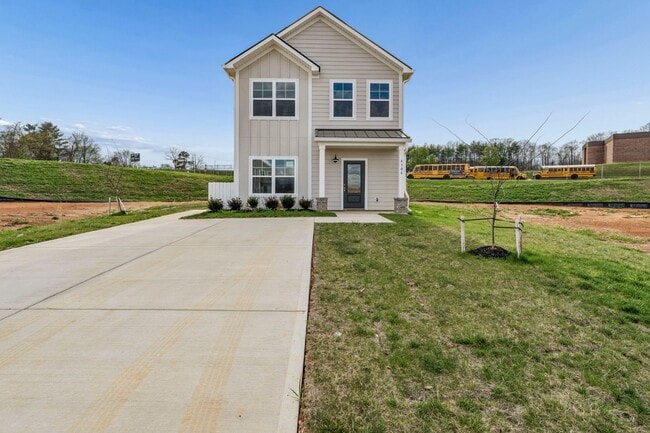 Building Photo - Brand new home in a great location central to all of Tri-Cities