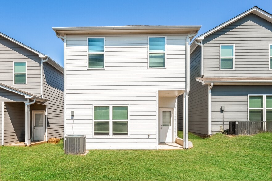 Building Photo - 8067 Hagood St