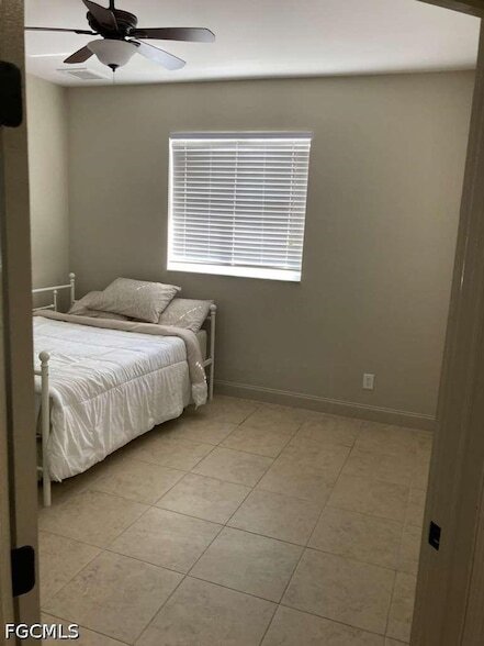 Building Photo - 2637 NW 1st St