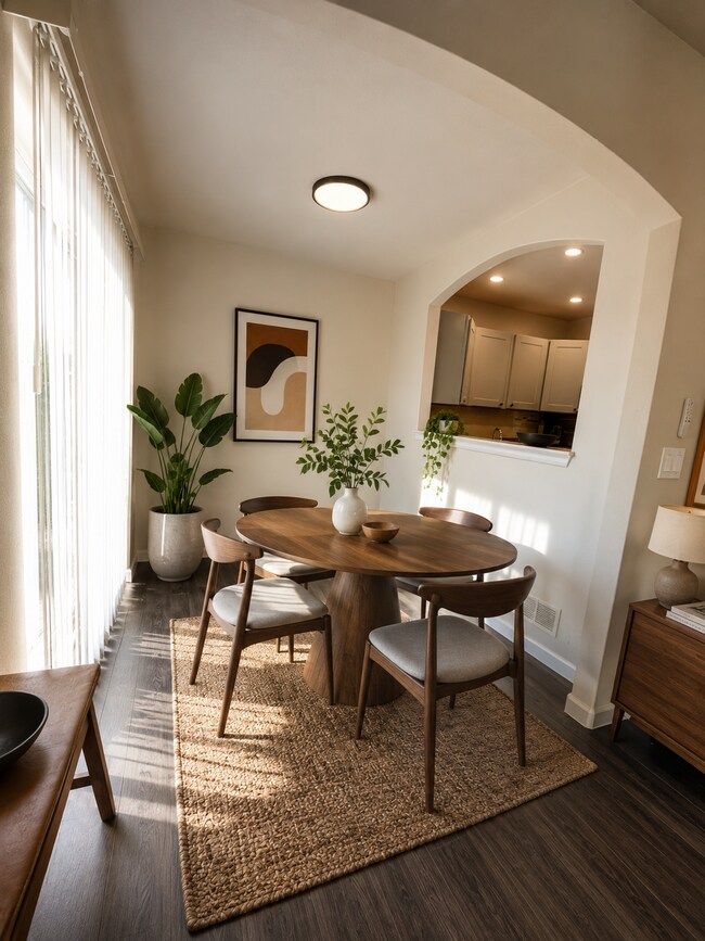 Building Photo - "Charming 3-Bed Duplex with Granite Touch & Finished Basement in Lakewood!"