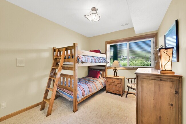 Building Photo - 6486 UT-39