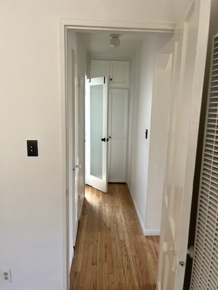 Building Photo - 3034 Perlita Ave