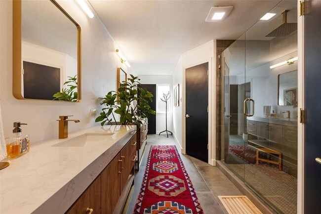 Building Photo - 6713 Winterberry Dr