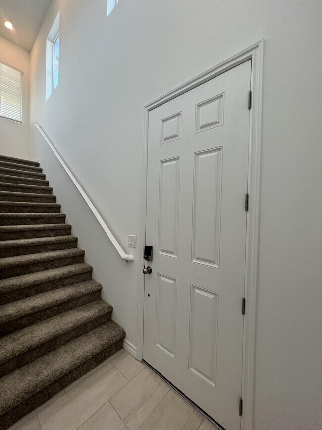 Building Photo - 274 Callen Falls Ave