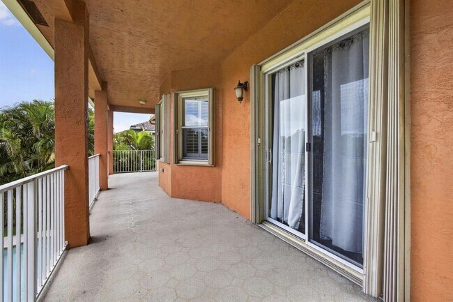 Building Photo - 1724 Annandale Cir