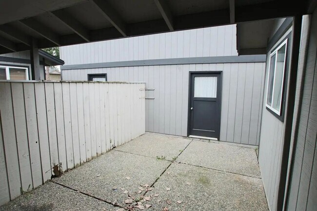 Building Photo - 290-292 65th Court Southwest