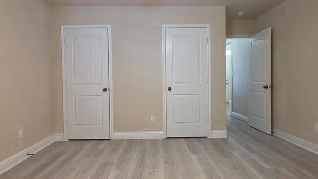 Building Photo - 6011 Mile High Ln