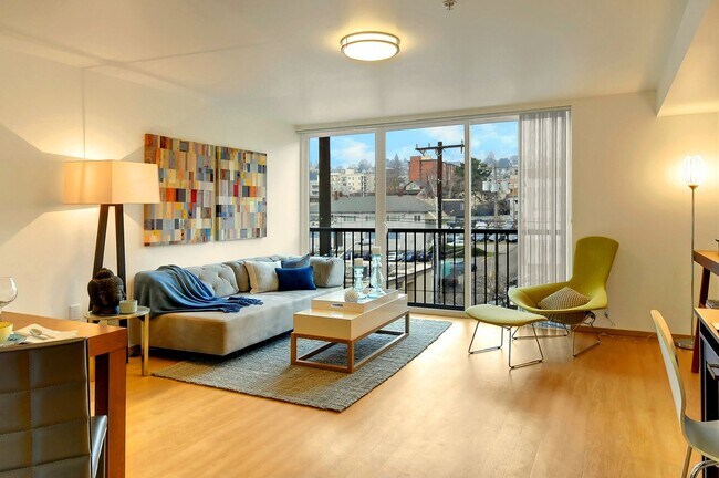 Interior Photo - H2O Apartments