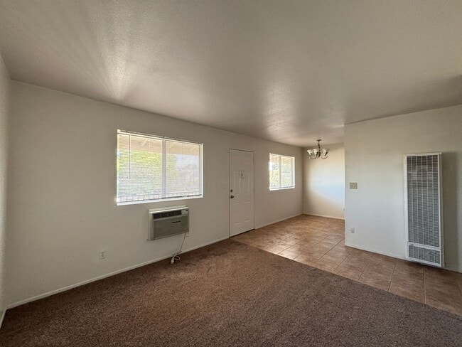 Building Photo - West Lancaster Apartment