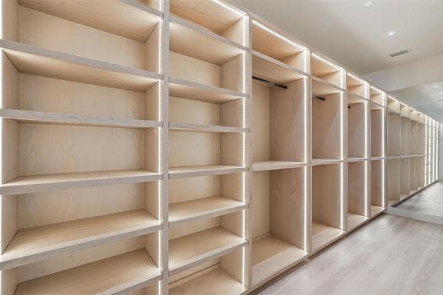 Building Photo - 6803 Tyree St