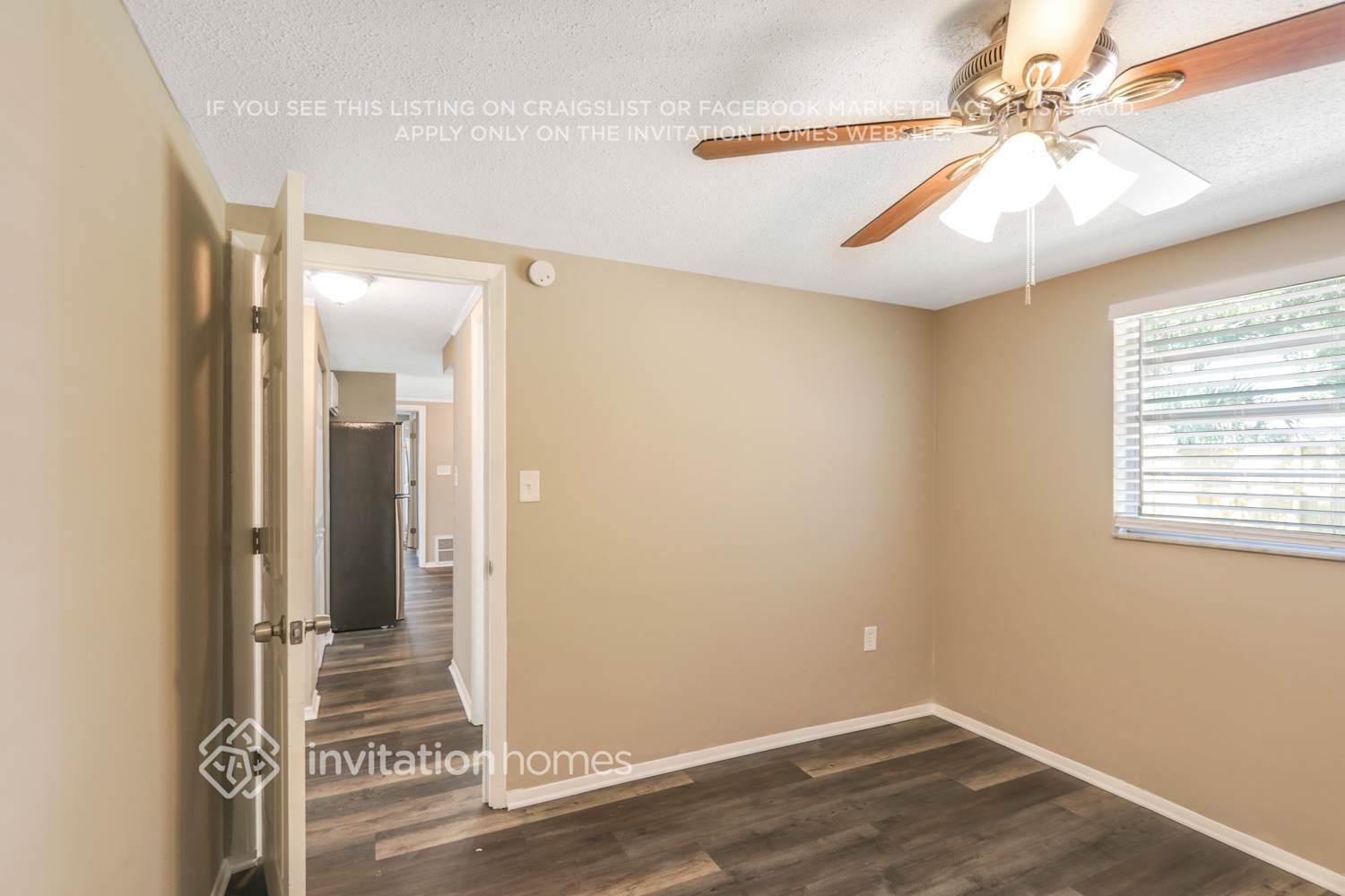 Building Photo - 9821 Wayside Ln
