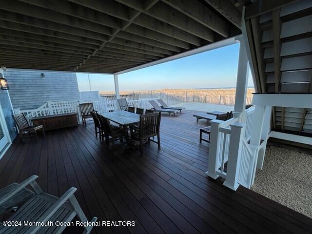 Building Photo - 3632 Ocean Terrace
