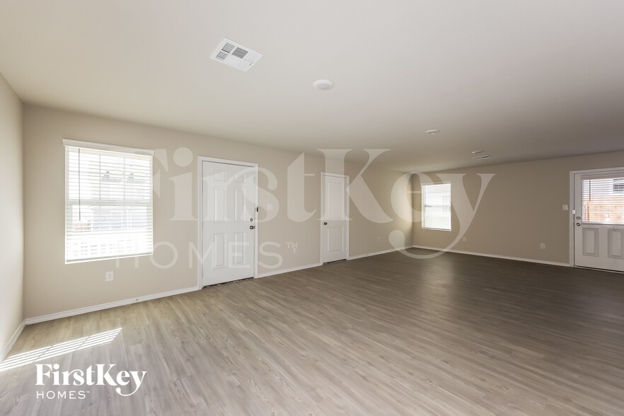 Building Photo - 6443 Pickaxe Way