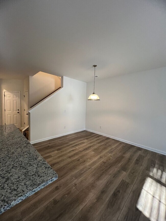 Building Photo - Brand New 3 Bedroom Townhome Available NOW...