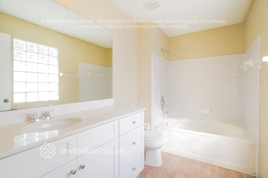 Building Photo - 6087 Alpenrose Ave