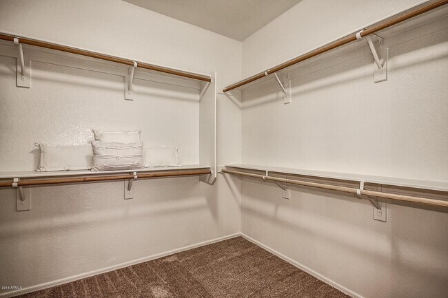 Building Photo - 13505 W Catalina Dr